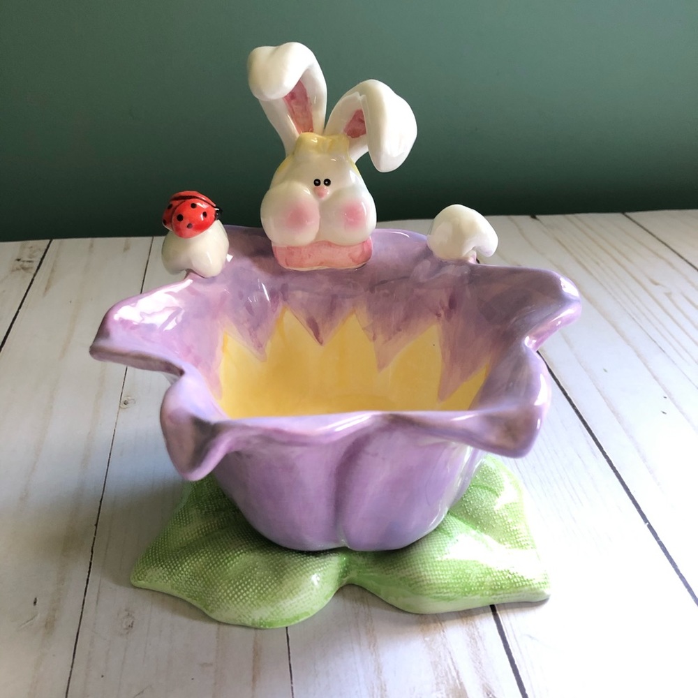 Vintage Spring Flower Easter Bunny Ceramic Dish